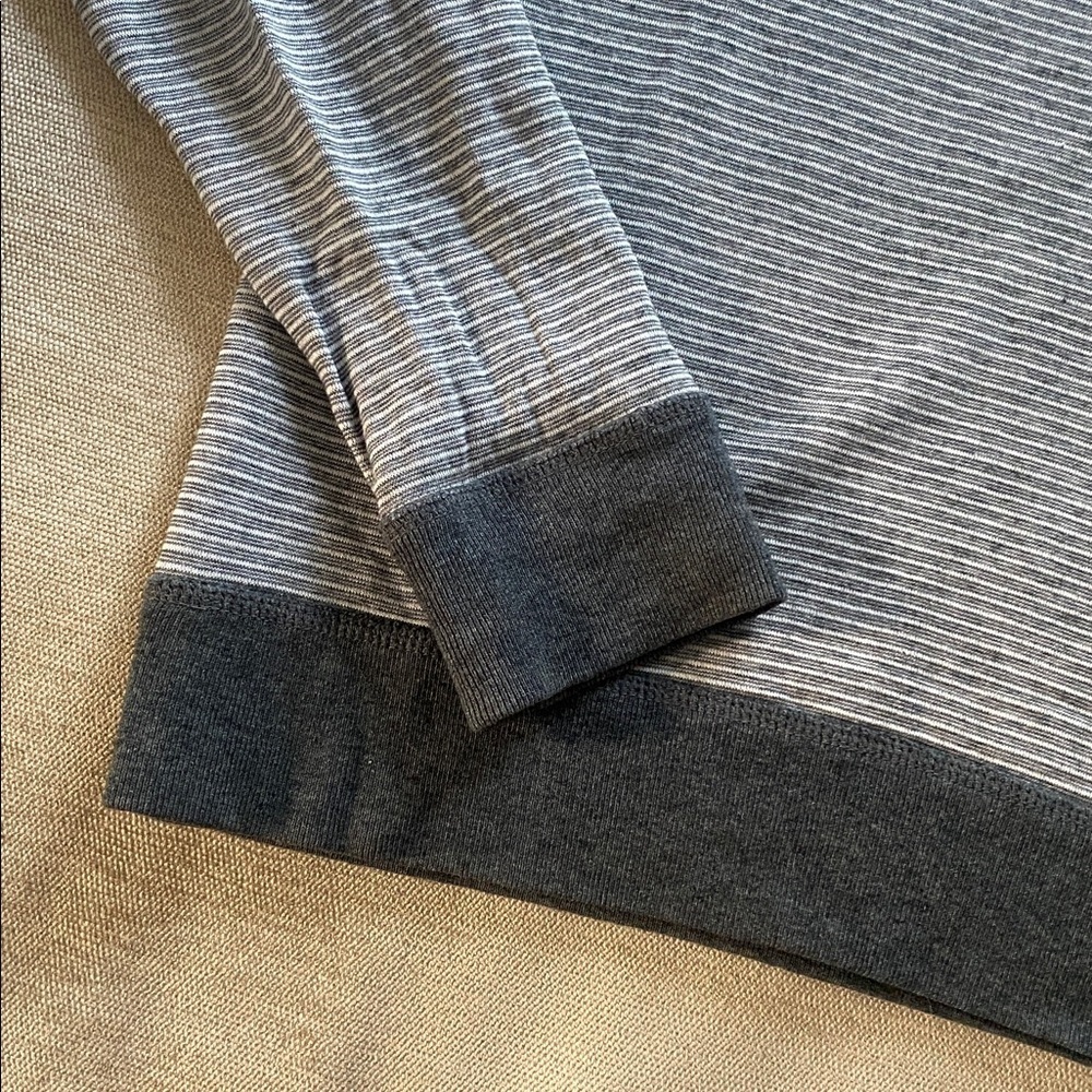 Hugo Boss Abruzzi 14 Slim Fit Crewneck Gray Striped Long Sleeve Sweater Size M - Picture 3 of 10